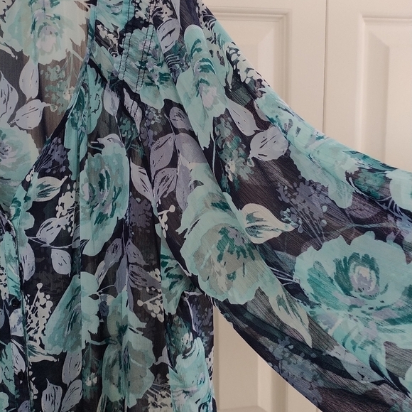 Croft & Barrow Blue Floral Button Front Blouse 3X Plus Size - Picture 4 of 11
